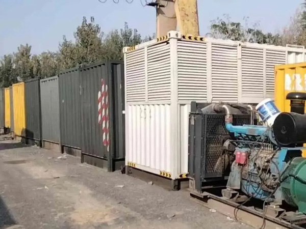 宁国200KW柴油发电机机组每小时油耗是多少?